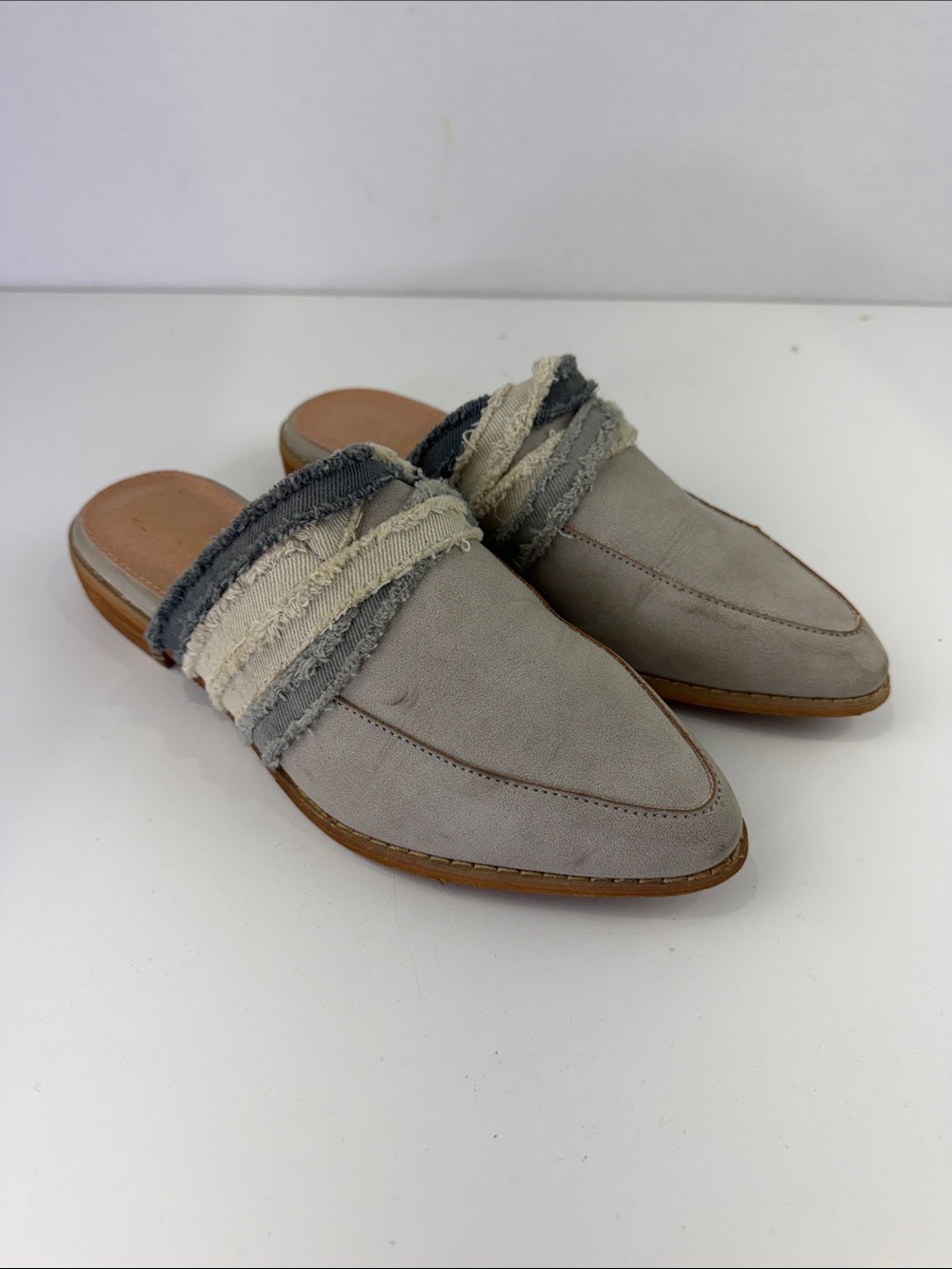Mi.im Women’s Slip-On Pointed Backless Mules in Light Gray